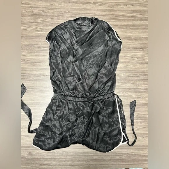 Victoria’s Secret Black and Pink Romper Size Medium - Picture 3 of 4